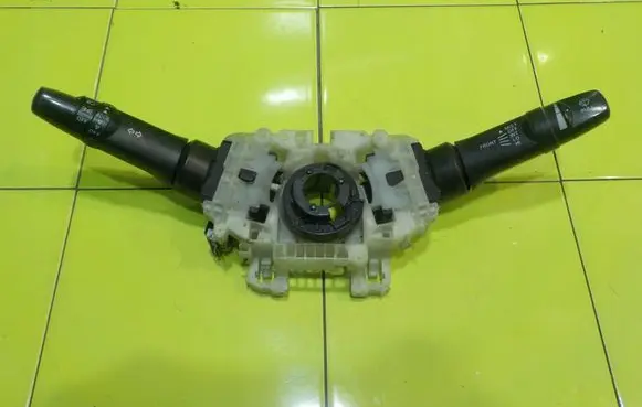 Mitsubishi L200 Other switches/knobs/shifts 8600A219 13AB25