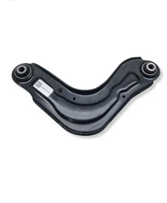 Chrysler Pacifica Rear control arm 68445336AA 68445336