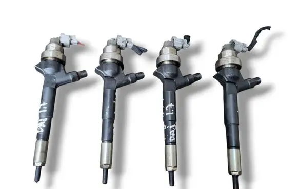 Opel Astra J Fuel injector 8-97376270-3