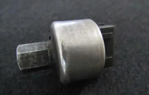 Air conditioning (A/C) pressure sensor