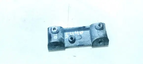 Land Rover Discovery 3 - LR3 Engine mounting bracket 4R8Q9W276AB