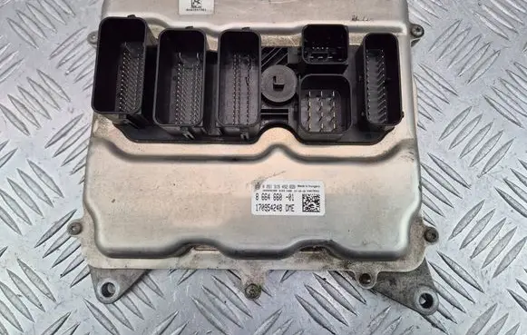 BMW 5 GT F07 Engine control unit/module 8664660 0261S15452 170954248