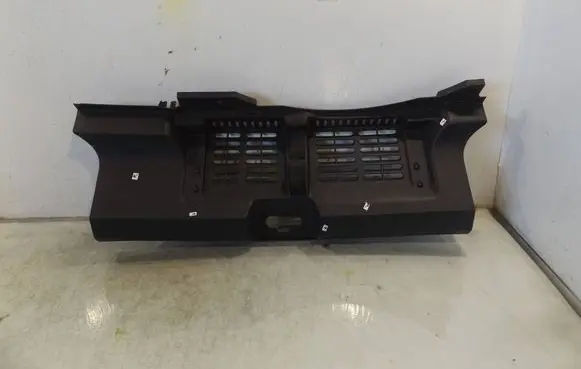 Seat Ibiza IV (6J,6P) Engine bonnet/hood lock trim molding 