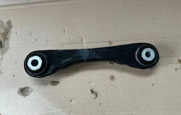 BMW 5 G30 G31 Rear upper control arm/wishbone 6867537