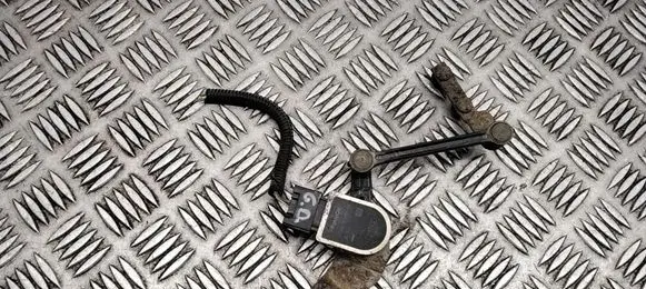 Volvo V70 Headlight/headlamp level sensor 20150612 8G9N3C492