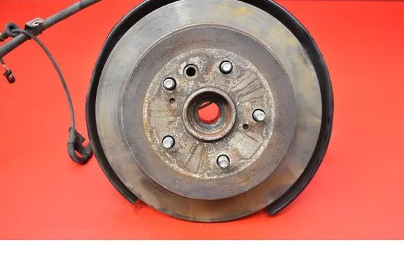 Cadillac SRX Front wheel hub spindle knuckle