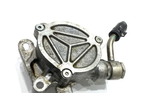 Mazda 6 Vacuum pump PE0-18G00