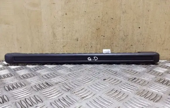 Other trunk/boot trim element