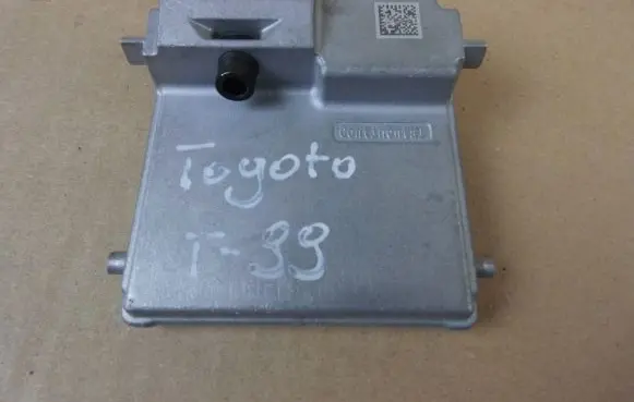 Toyota Yaris XP210 Windshield/windscreen camera 8646C52040