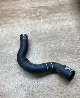 Skoda Fabia Mk1 (6Y) Engine coolant pipe/hose 6Q0121157T