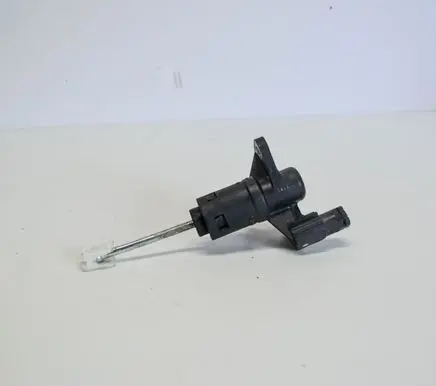Clutch slave cylinder