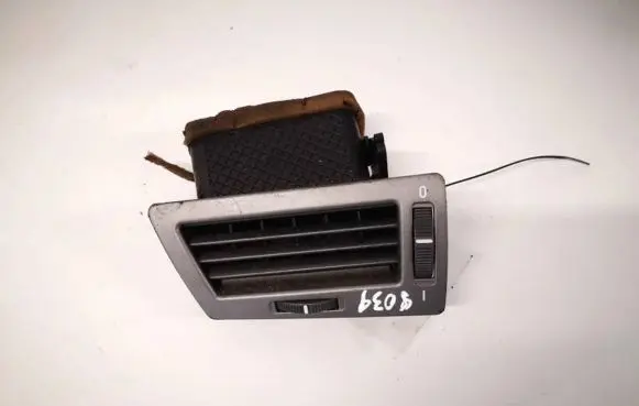 BMW 7 E65 E66 Dash center air vent grill 64228223333