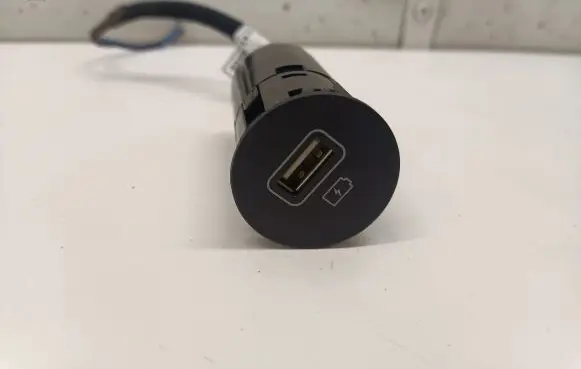 Hyundai Ioniq 5 USB socket connector 96125GI000