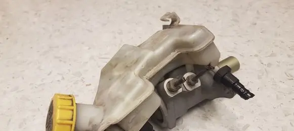 Ford Fiesta Master brake cylinder 03350884941