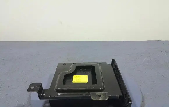 Hyundai i40 Sound amplifier 963703Z101