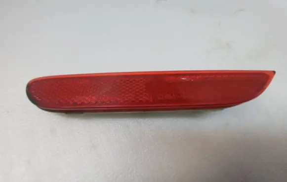 Nissan X-Trail T32 Rear tail light reflector 25018165