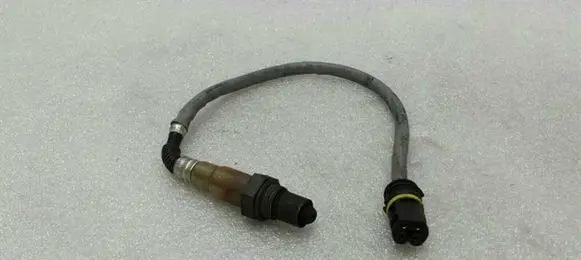 Mercedes-Benz C W203 Lambda probe sensor A0015405017