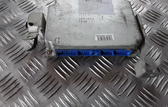 Nissan X-Trail T30 Engine control unit/module 478508H800 A98000U26