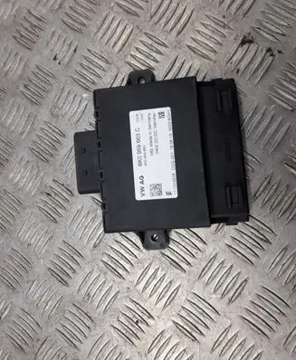 Audi A8 S8 D4 4H Voltage converter/converter module 8K0959663C