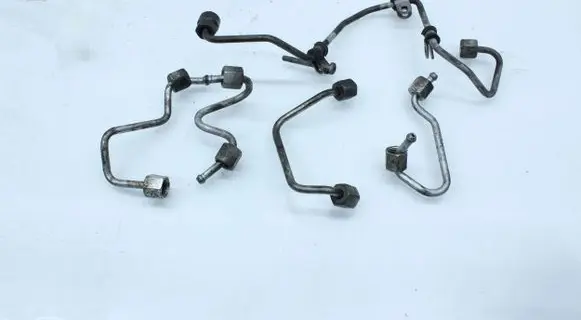 Seat Ibiza IV (6J,6P) Fuel injector supply line/pipe 