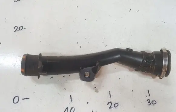 Peugeot Expert Air intake hose/pipe 9831710780