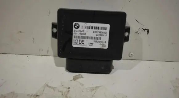 BMW 5 F10 F11 Hand brake control module 32620257A