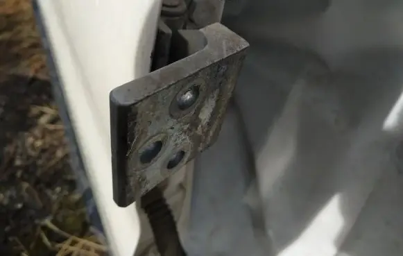 Peugeot Partner Front door upper hinge