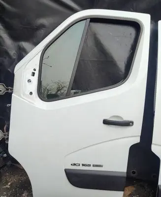 Renault Master III Front door