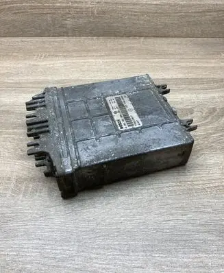 Renault Scenic I Engine control unit/module ECU HOM7700105953 0281001809