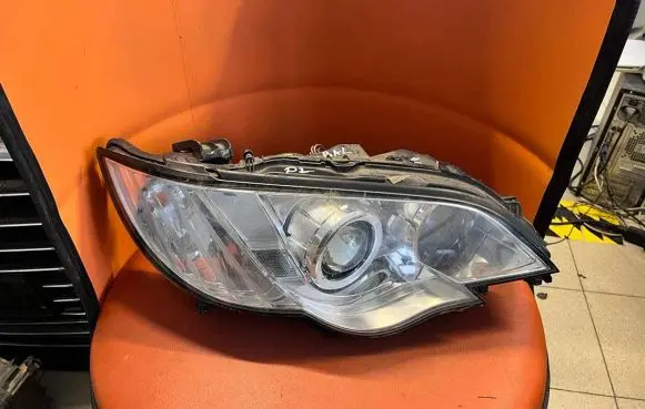 Subaru Legacy Headlight/headlamp