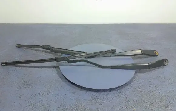 Volvo V40 Front wiper blade arm 31276060
