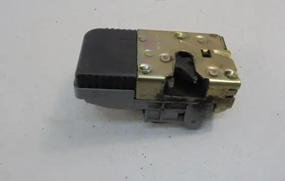 Peugeot 806 Front door lock