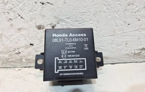 Honda CR-V Tow bar trailer control unit/module 08L91TL06M1001