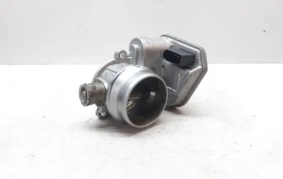 BMW 1 E82 E88 Throttle valve 7804373