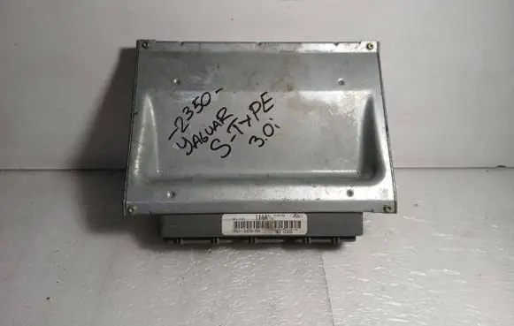 Jaguar S-Type Engine control unit/module XR8A12A650NBA U05NM5HGQG11 NPF9L03H