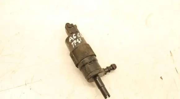 Audi A6 S6 C6 4F Headlight washer pump 3B7955681