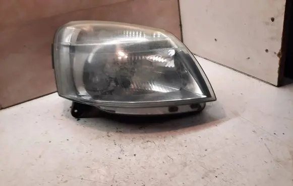 Peugeot Partner Headlight/headlamp