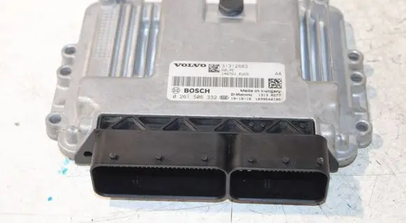 Volvo S90, V90 Engine control unit/module 31312683 0261S06332