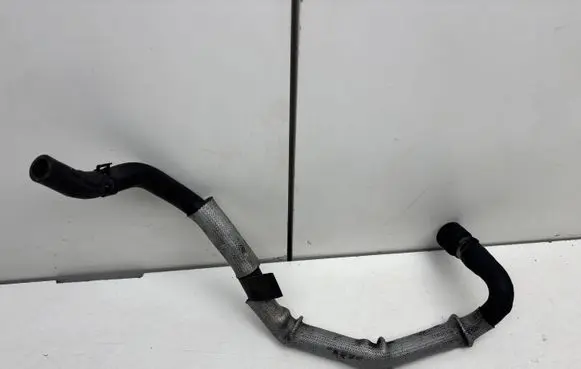 Audi Q7 4L Engine coolant pipe/hose 7L6122109E