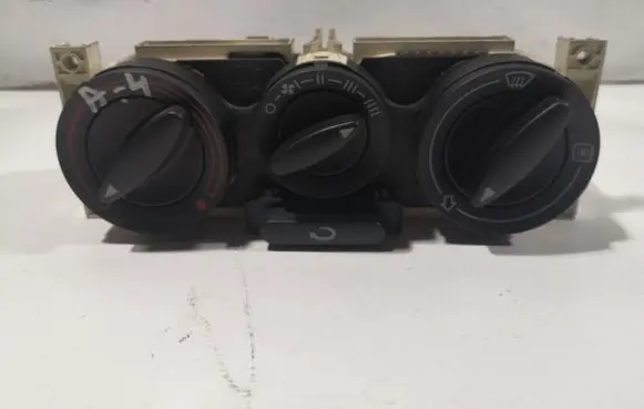 Audi A4 S4 B5 8D Climate control unit 8L0819045A