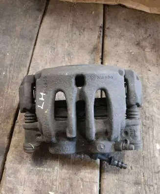 Mercedes-Benz Vito Viano W447 Front brake caliper 928008