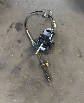 Ford Kuga II Gear shifter/selector GV6P7K004U