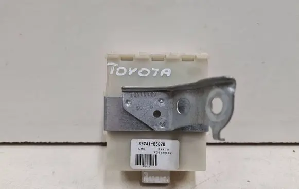 Toyota Avensis T250 Door central lock control unit/module 8974105070 873424 73668012