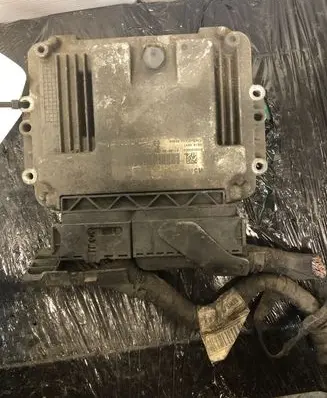 Skoda Superb B6 (3T) Engine control unit/module 03G906021QP 03G906021AB 0281014112