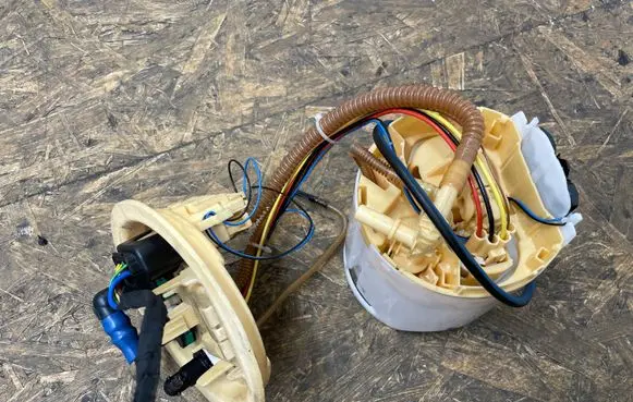 BMW 7 G11 G12 In-tank fuel pump 7400694