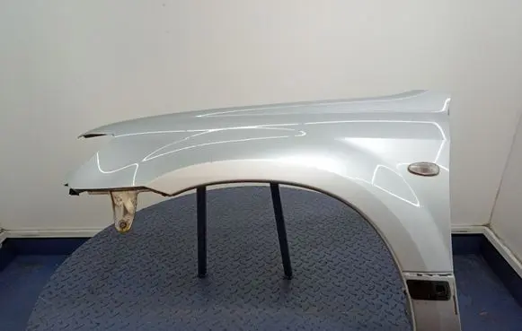 Mitsubishi Outlander Fender
