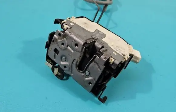 Mini One - Cooper R57 Front door lock 055676809 IMPRK1550436