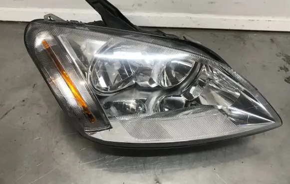 Ford Focus C-MAX Headlight/headlamp