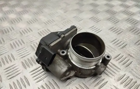 Volkswagen Transporter - Caravelle T5 Electric throttle body valve 03L128063S