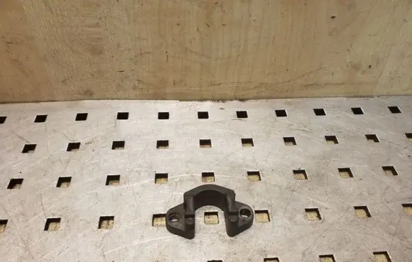 BMW X5 E53 Fuel Injector clamp holder